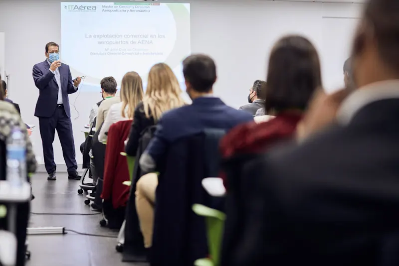 ITAérea | Escuela Aeronáutica en Madrid - Escuela de negocios en Madrid - foto 3