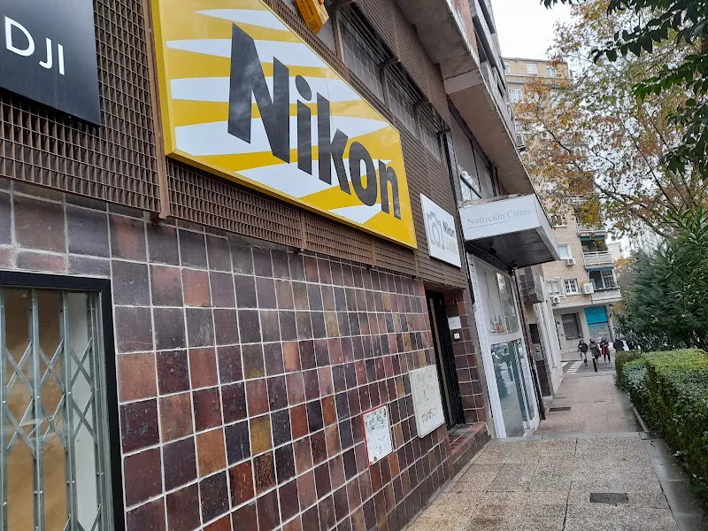 Tienda oficial Nikon Madrid - Tienda de fotografía en Madrid - foto 2