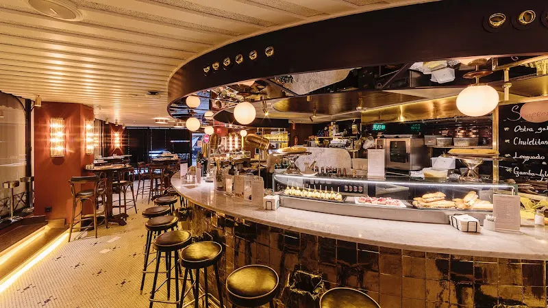 El Vagón de La Máquina Castellana | Gourmet Experience - Bar restaurante en Madrid - foto 2