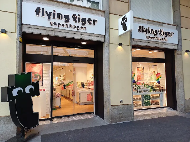 Flying Tiger Copenhagen - Tienda de regalos en Madrid - foto 2
