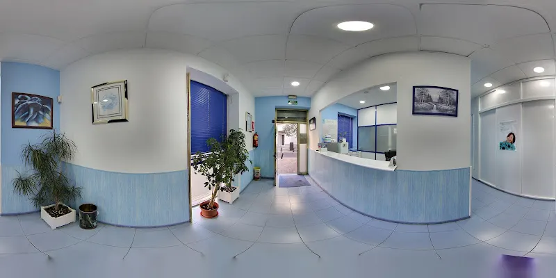Clínica Dental Quezada - Madrid