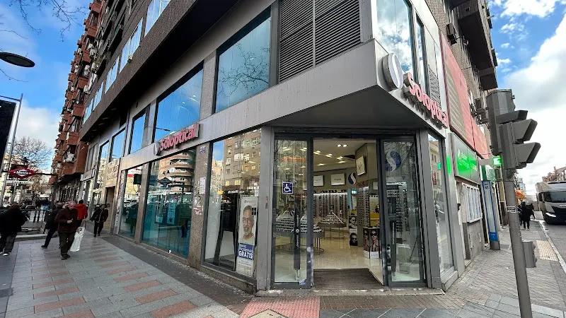 Óptica y Centro Auditivo Soloptical Bravo Murillo - Óptica en Madrid - foto 2