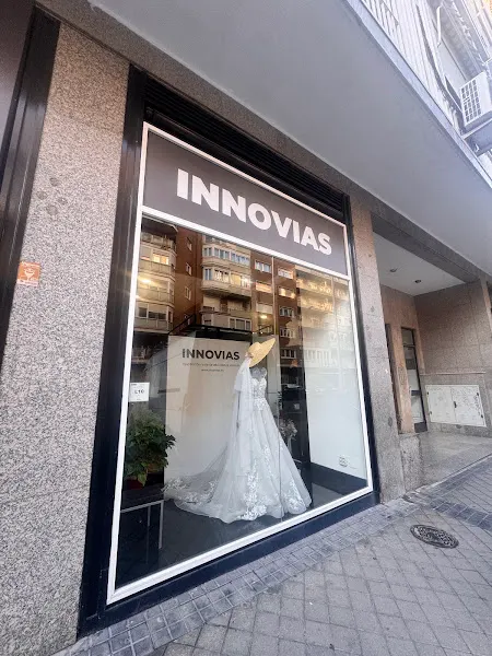 INNOVIAS - Tienda de vestidos de novia en Madrid - foto 2