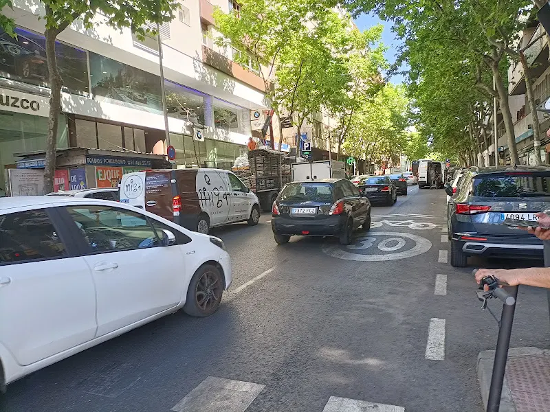 Zona de aparcamiento reservada para motos - Aparcamiento para motos en Madrid
