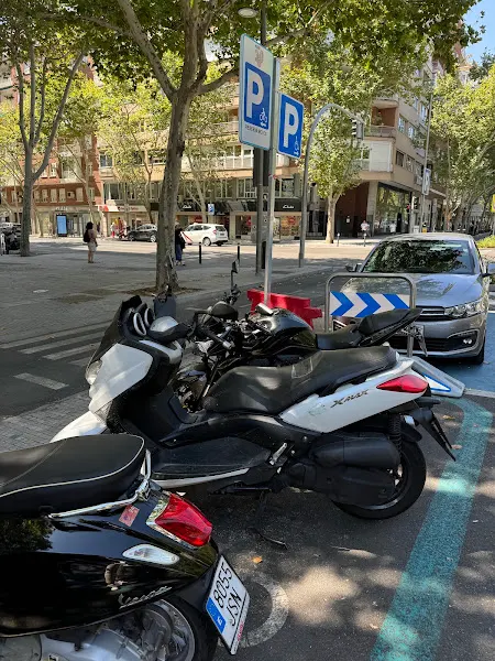 Parking de motos - Aparcamiento para motos en Madrid - foto 2