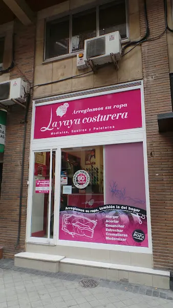 La yaya costurera - Tienda de arreglos de ropa en Madrid - foto 2