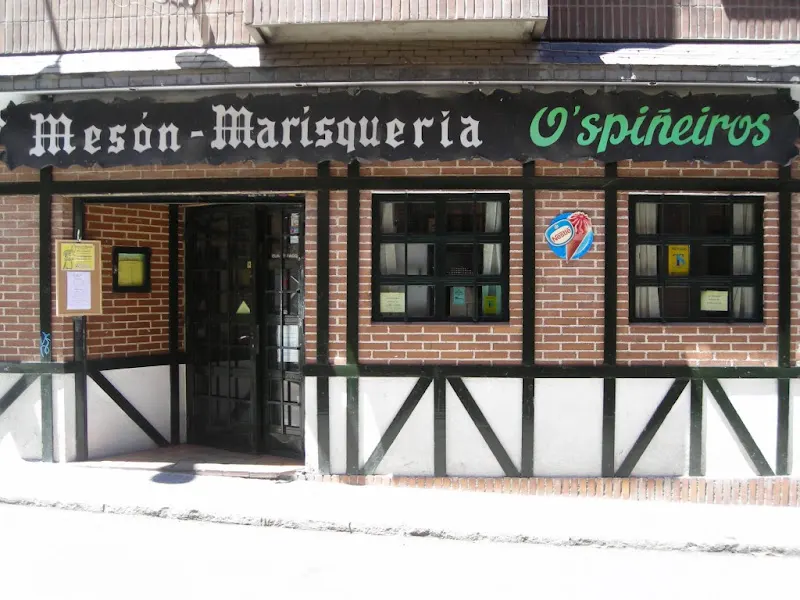 Restaurante Os Piñeiros - Restaurante gallego en Madrid - foto 2