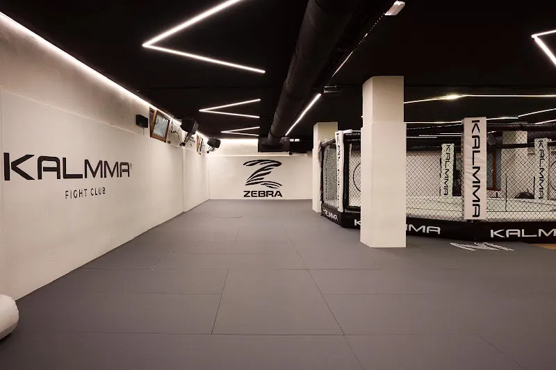 KALMMA FIGHT CLUB BERNABEU - Gimnasio en Madrid - foto 2