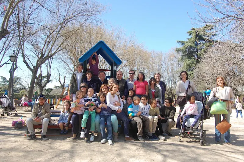NADIESOLO - Fundación Desarrollo y Asistencia - Organización de voluntariado en Madrid - foto 2