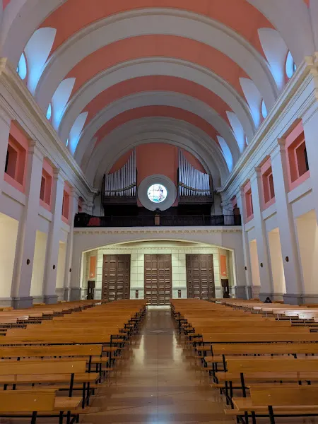 Iglesia San Antonio de Padua - Iglesia católica en Madrid - foto 3
