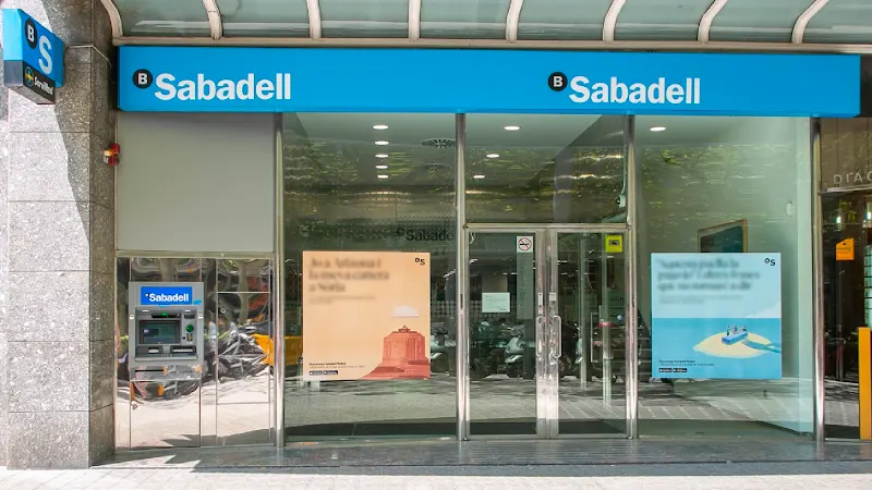 Banco Sabadell - Banco en Madrid - foto 2
