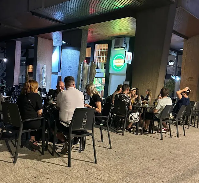 Cafe y Ron - Bar en Madrid - foto 2