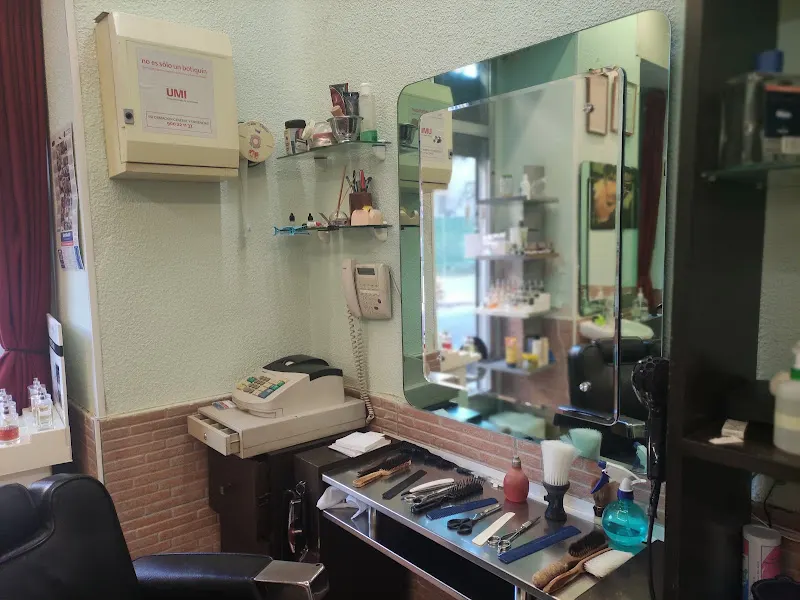 Peluquería Caballeros Jaén - Barbería en Madrid - foto 2