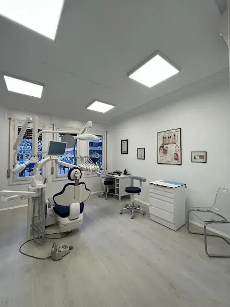 Clínica Dental Orense | Salvador Rodríguez - Madrid