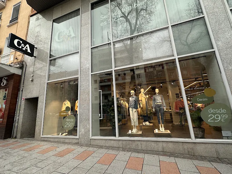 C&A - Tienda de ropa en Madrid - foto 2