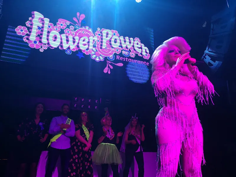 El Restaurante Flower Power