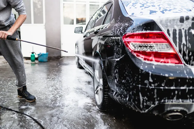 Lavado de automóvil Primer-Nivel S.L.