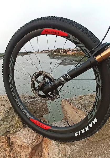 SpeedSix Wheels | Ruedas de Carbono Personalizadas para Bicicleta - Madrid