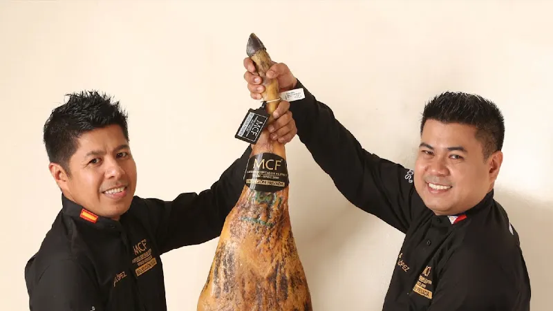 Cortador de Jamón - Expertos en Bodas y Eventos - Jamonería en Madrid - foto 2