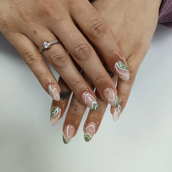 Decoración de uñas - Salón de manicura y pedicura en Madrid - foto 2