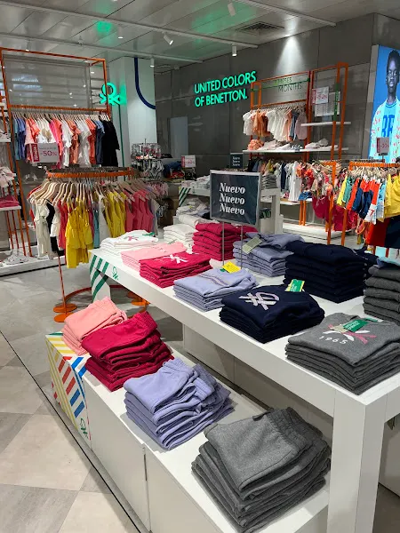 Sandro - El Corte Ingles Madrid castellana homme - Tienda de ropa en Madrid - foto 2